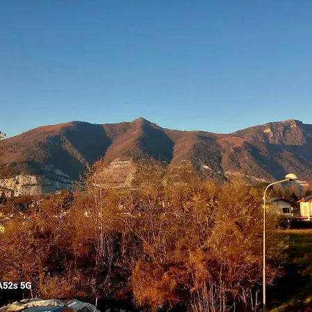 아파트 Casadolcecasa In The Relaxation Of Green Mountains And Lakes