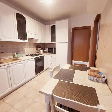 아파트 Casadolcecasa In The Relaxation Of Green Mountains And Lakes