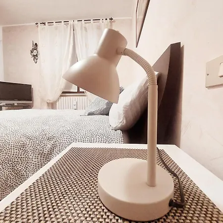 아파트 Casadolcecasa In The Relaxation Of Green Mountains And Lakes