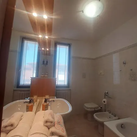 Casadolcecasa In The Relaxation Of Green Mountains And Lakes 아파트